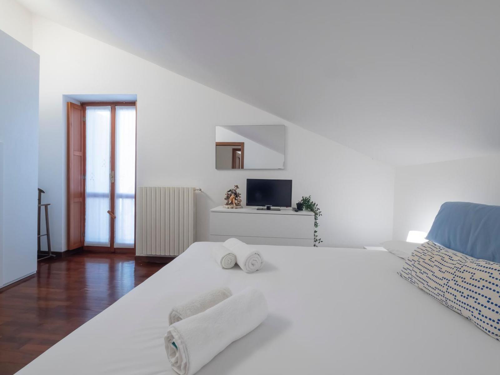 B&B La Ringhiera - Meda 43 Милано Екстериор снимка