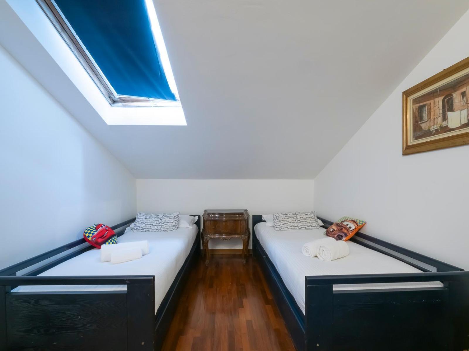B&B La Ringhiera - Meda 43 Милано Екстериор снимка