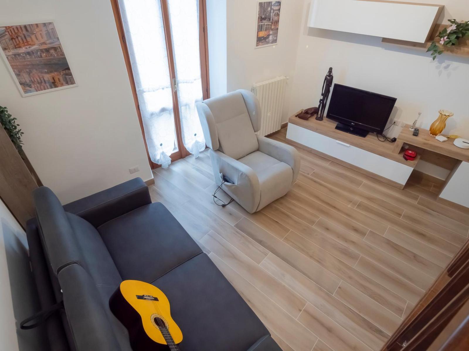 B&B La Ringhiera - Meda 43 Милано Екстериор снимка