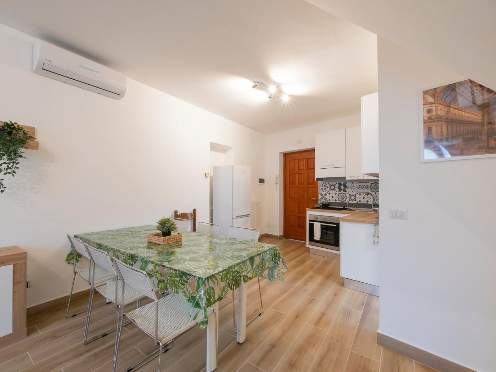 B&B La Ringhiera - Meda 43 Милано Екстериор снимка
